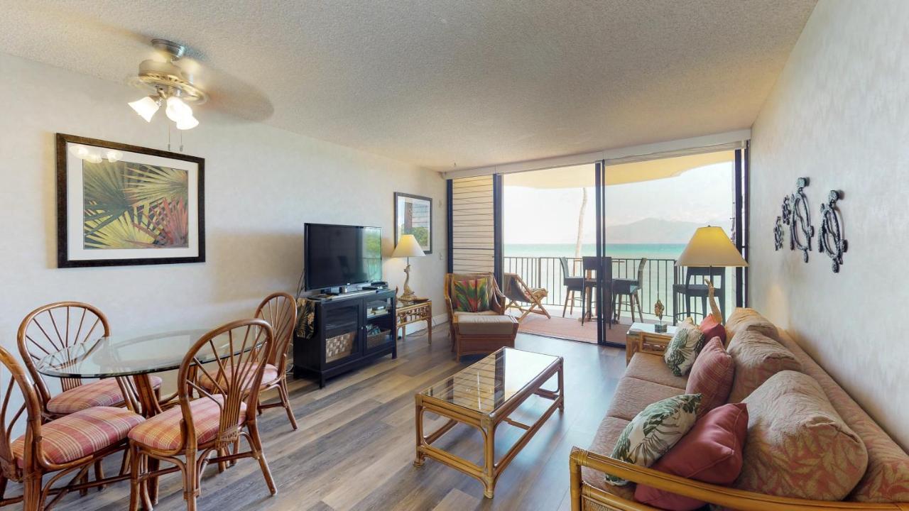 Kahana Reef Oceanfront Condos Exterior photo