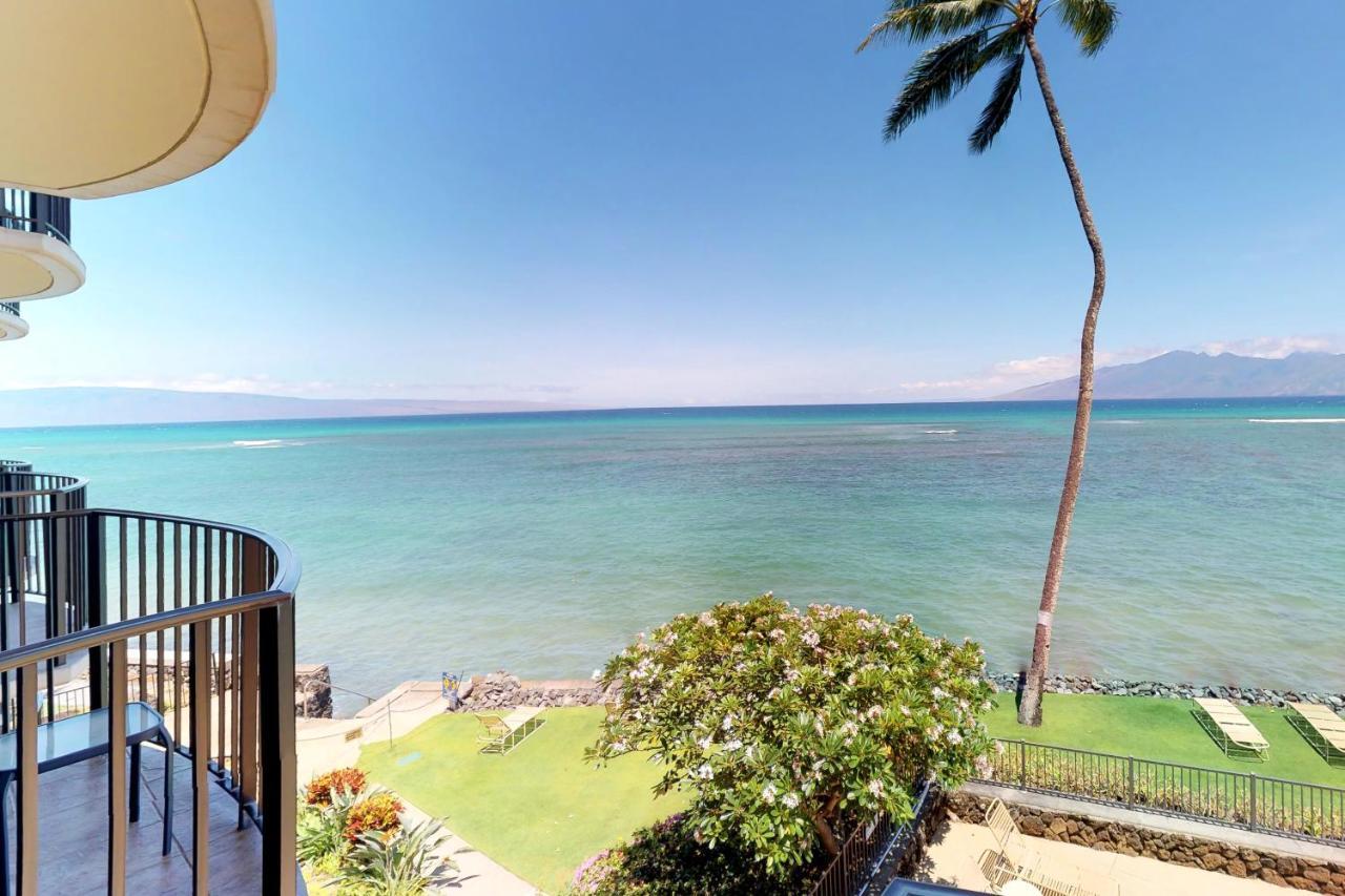 Kahana Reef Oceanfront Condos Exterior photo